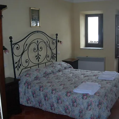 Alojamento de Acomodação e Pequeno-almoço Via Della Piazza Pescasseroli