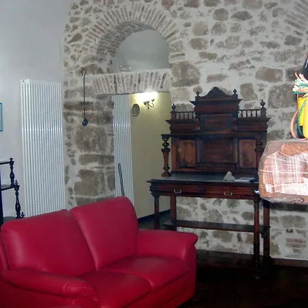 Alojamento de Acomodação e Pequeno-almoço Via Della Piazza Pescasseroli